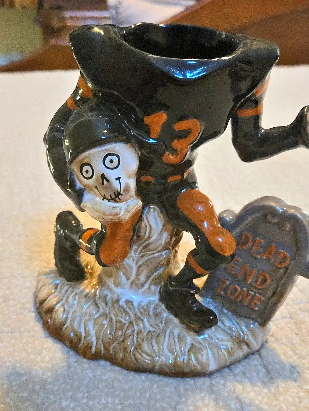 Yankee Candle Dead End Zone Halloween Decor